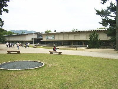 奈良国立博物館 東新館・西新館